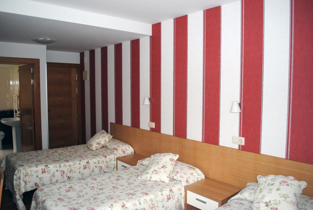 Hostal La Cortijana Logroño Exterior foto
