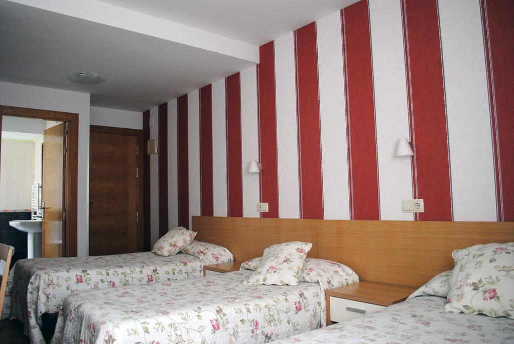 Hostal La Cortijana Logroño Exterior foto