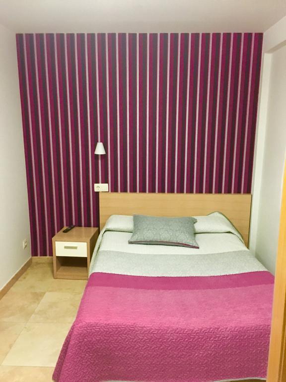 Hostal La Cortijana Logroño Exterior foto