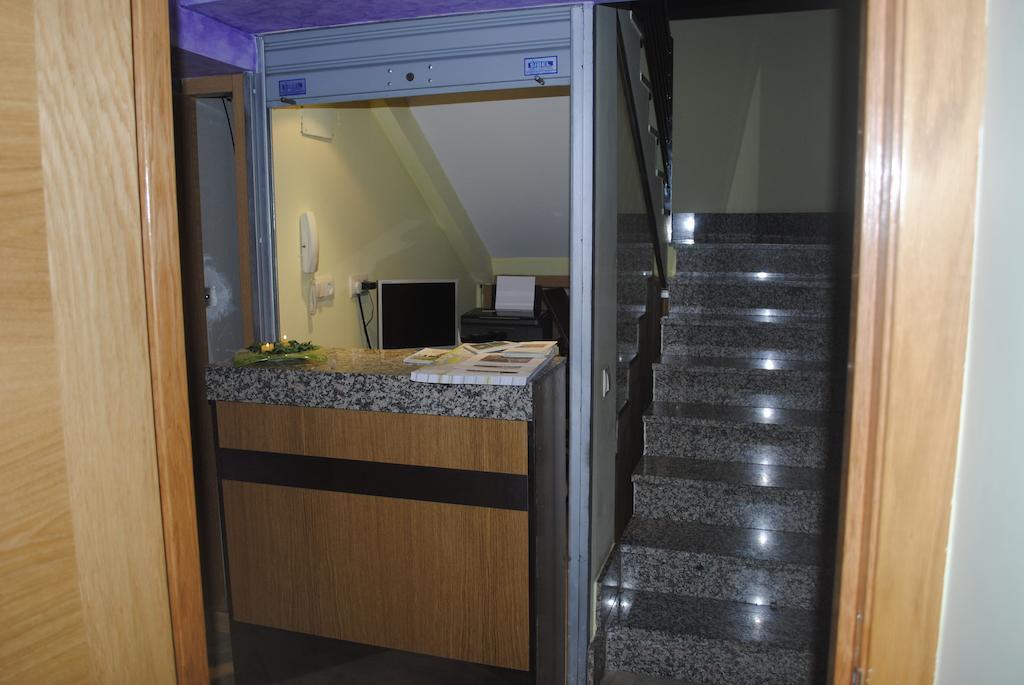 Hostal La Cortijana Logroño Exterior foto